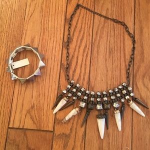 Nasty Gal necklace and bracelet
